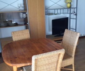 APPARTEMENT 4 PERSONNES 300 M DE LA PLAGE et 1.5 km SANARY