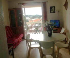 Appartement de 2 chambres a Six Fours les Plages avec magnifique vue sur la ville et jardin amenage a 500 m de la plage