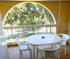Appartement Six-Fours-les-Plages, 1 pièce, 4 personnes - FR-1-316-236