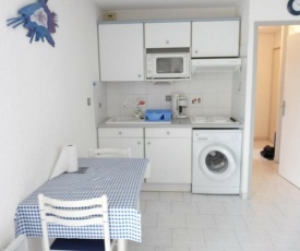 Appartement Six-Fours-les-Plages, 2 pièces, 4 personnes - FR-1-316-115