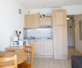 Appartement Six-Fours-les-Plages, 2 pièces, 4 personnes - FR-1-316-21