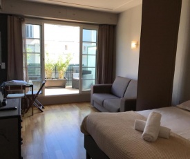 Downtown Studio & Large Terrace